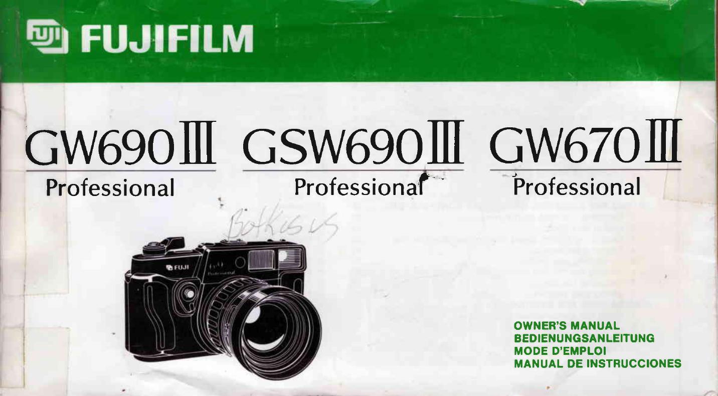 Fujifilm GW670III 所在 GW III 系列的原厂说明书封面实机图