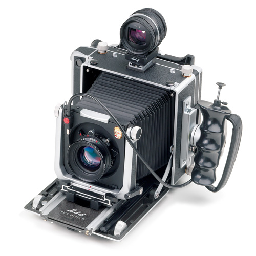 展开状态的 Linhof Master Technika Classic 金属 4×5 相机
