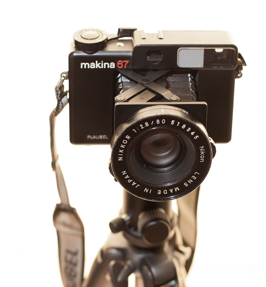 展开皮腔后的 Plaubel Makina 67 折叠旁轴相机实机